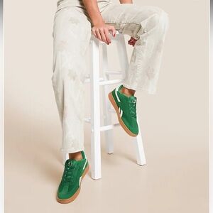 NWT Reebok Forte Lounge Leather Sneaker in Verdant Green Chalk White Sz 8.5